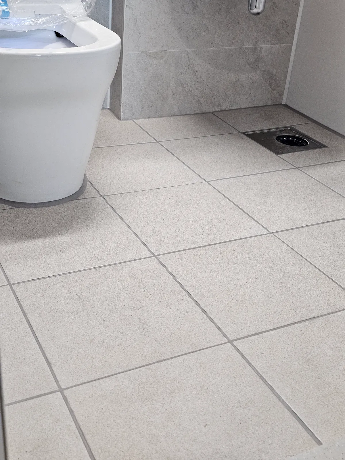 강남구 역삼동 래미안 아파트 줄눈시공 시공 후 - 강남구 역삼동 래미안 아파트 화장실 줄눈시공